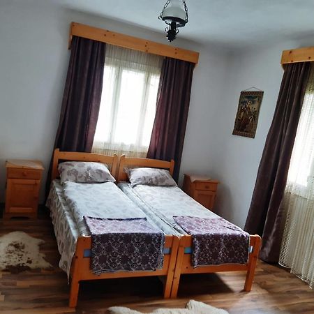 ホテル Casa De Vacanta Joldes Gîrda de Sus エクステリア 写真